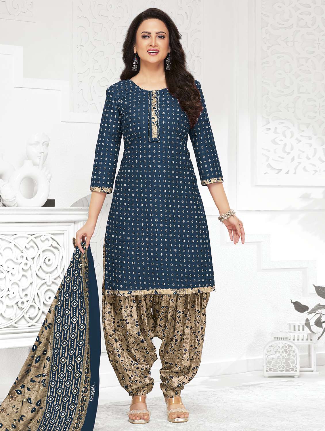 women printed three quarter sleeve kurta patiala with dupatta set