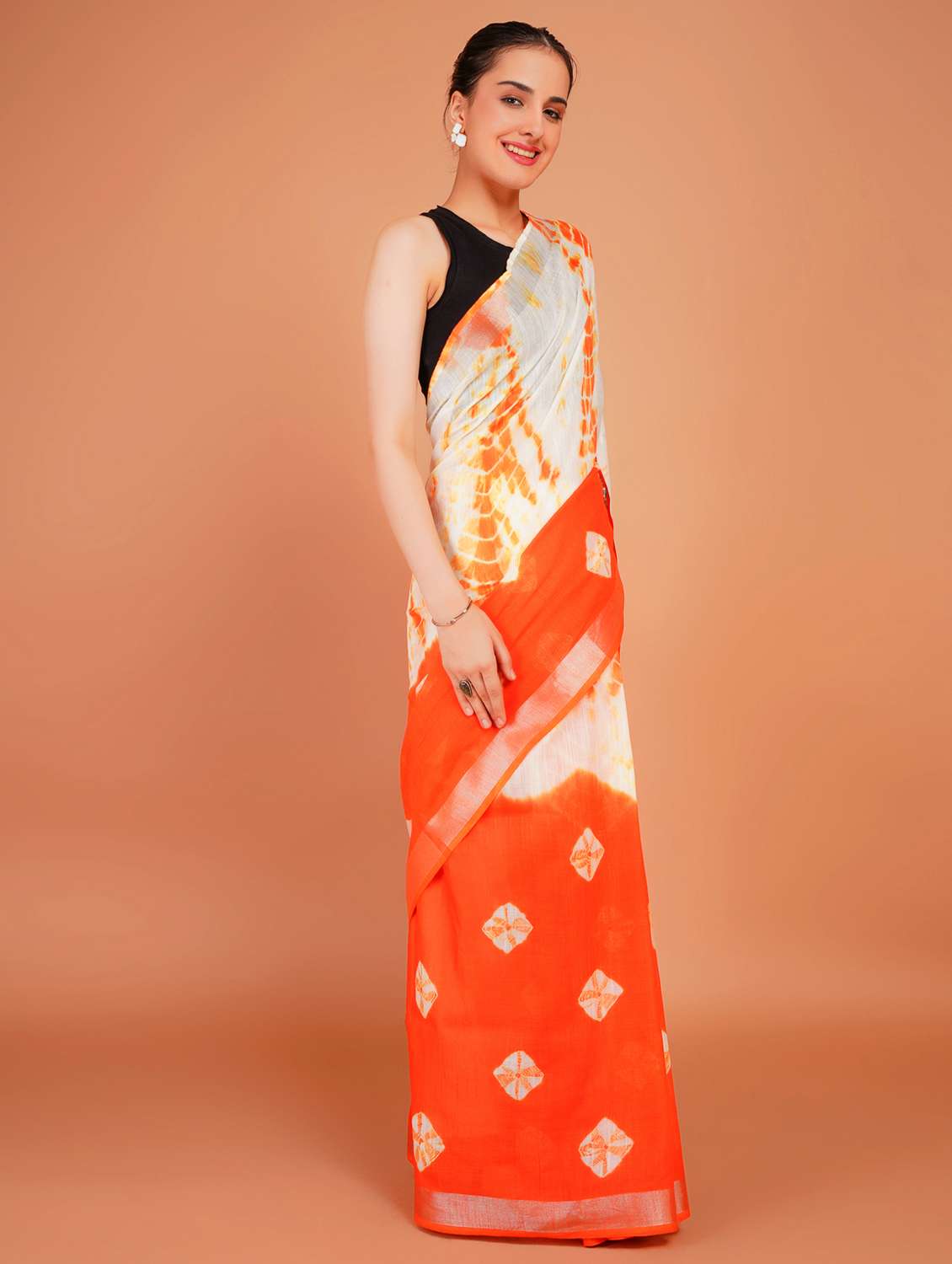 women tie & dye printed saree with blouse - 22253405 -  Standard Image - 3