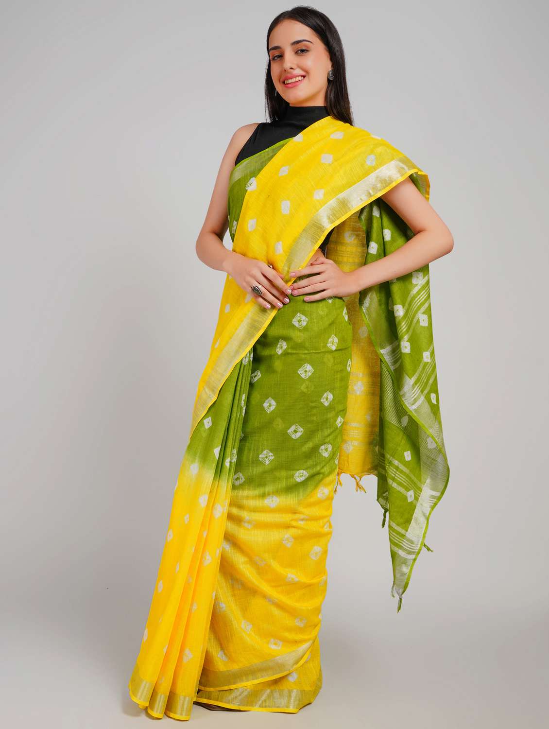 women tie & dye printed saree with blouse - 22253406 -  Standard Image - 3