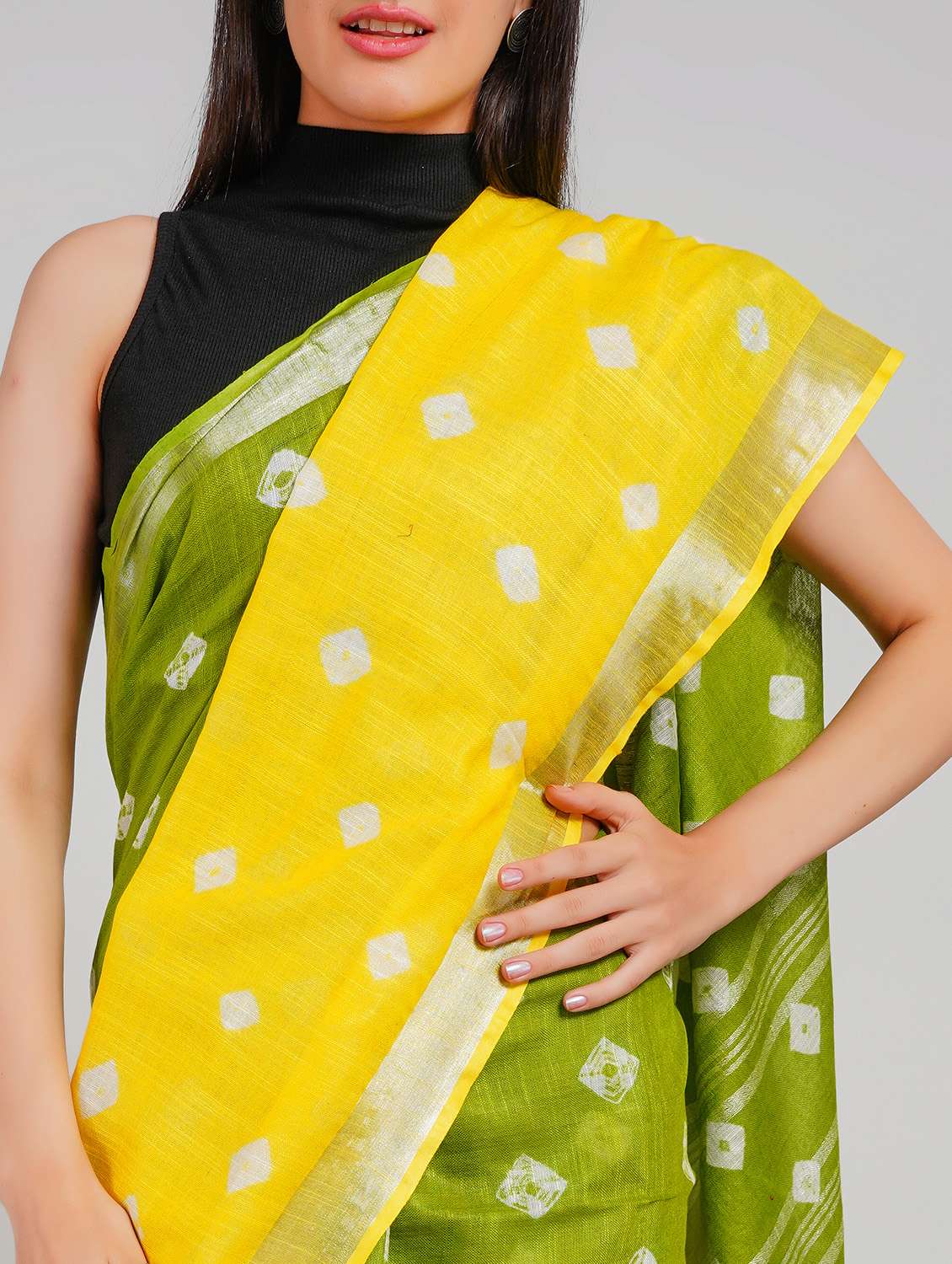 women tie & dye printed saree with blouse - 22253406 -  Standard Image - 5