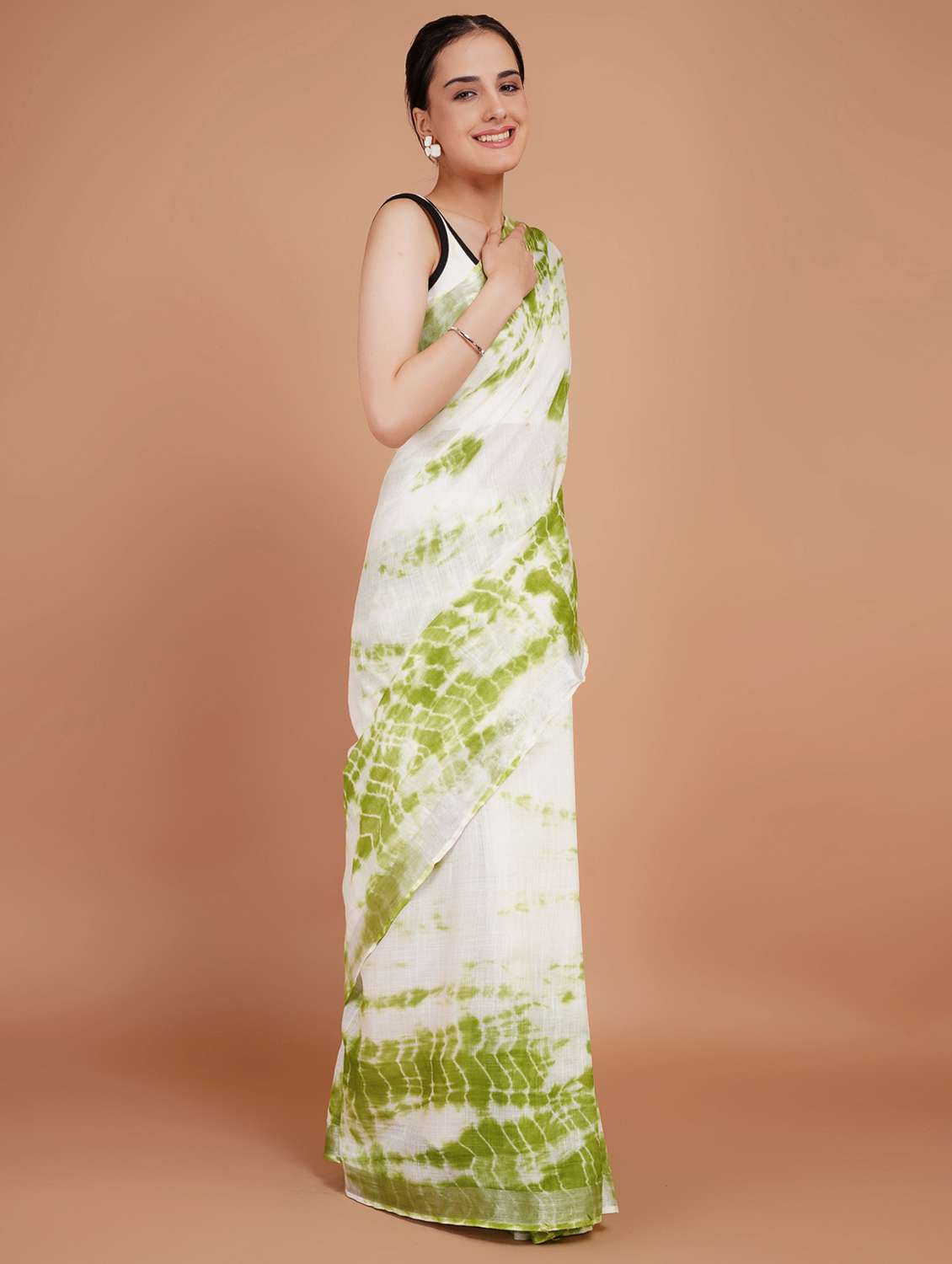 women tie & dye printed saree with blouse - 22253418 -  Standard Image - 3