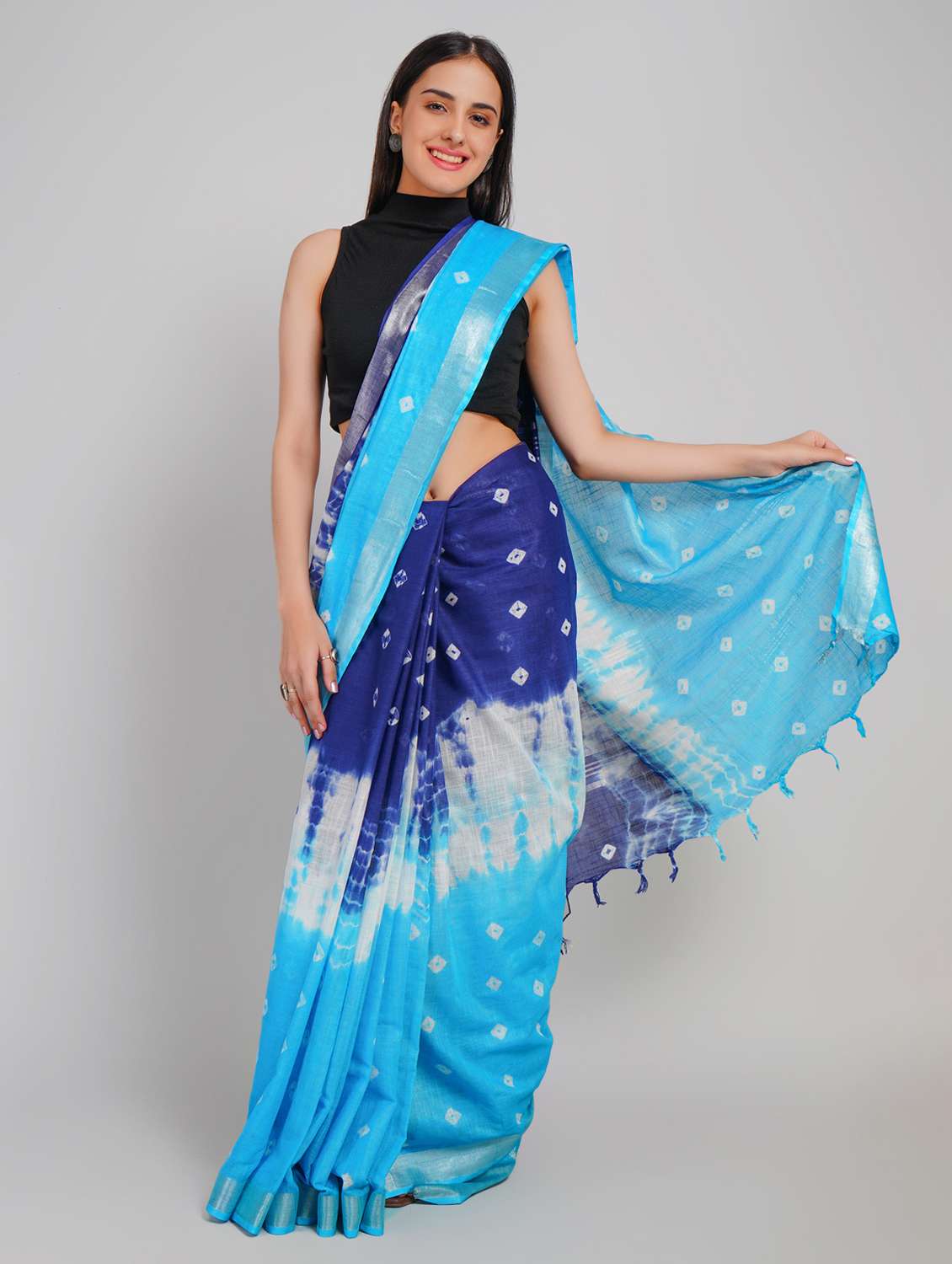 women tie & dye printed saree with blouse