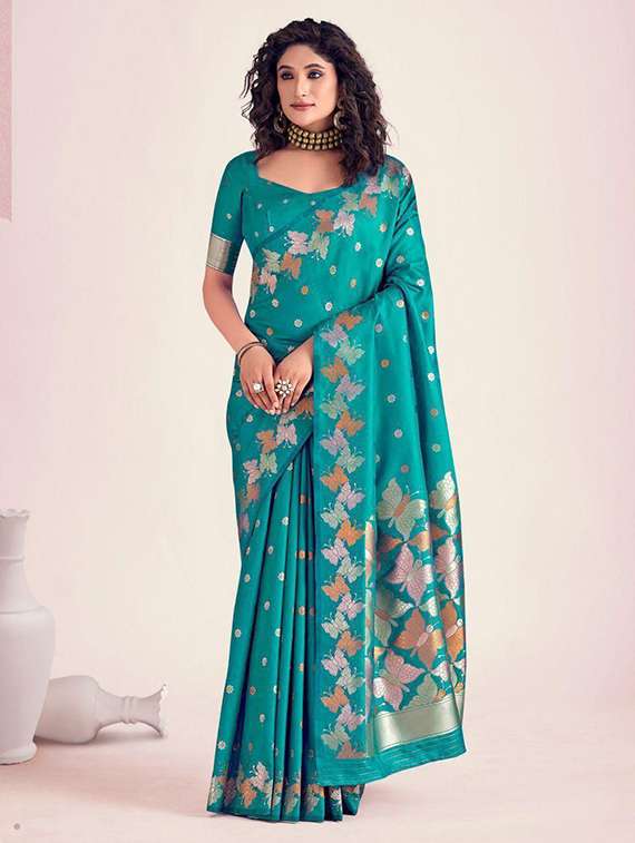women self design banarasi saree with blouse