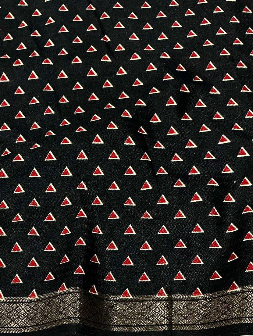 women printed casual wear saree with blouse - 22253526 -  Standard Image - 3