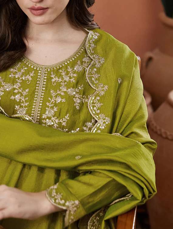 women solid with work long sleeve kurta pant with dupatta set - 22253560 -  Standard Image - 5