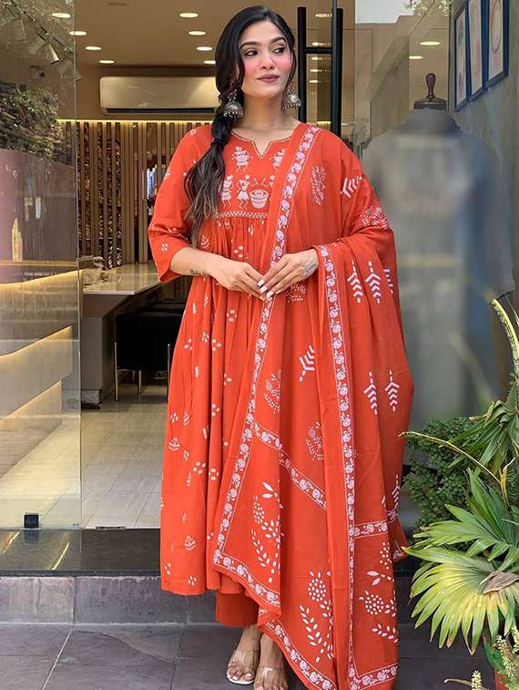 women printed three quarter sleeve kurta pant with dupatta set - 22253563 -  Standard Image - 3