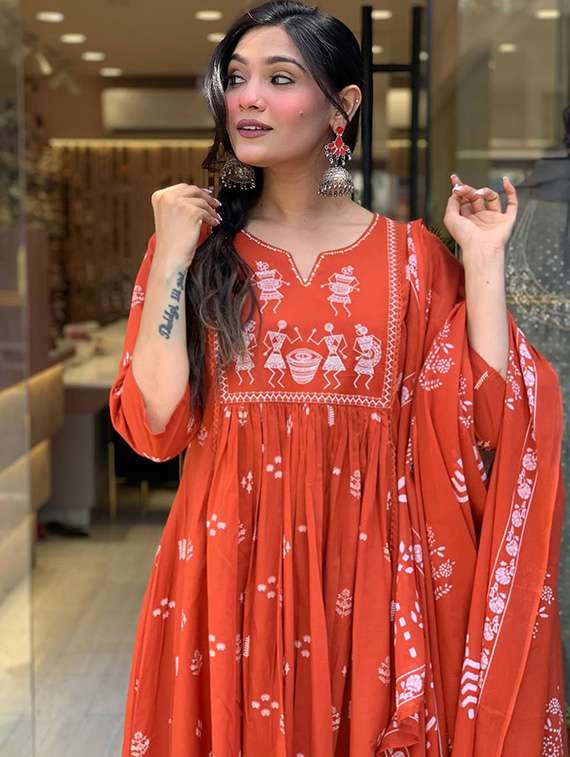 women printed three quarter sleeve kurta pant with dupatta set - 22253563 -  Standard Image - 5