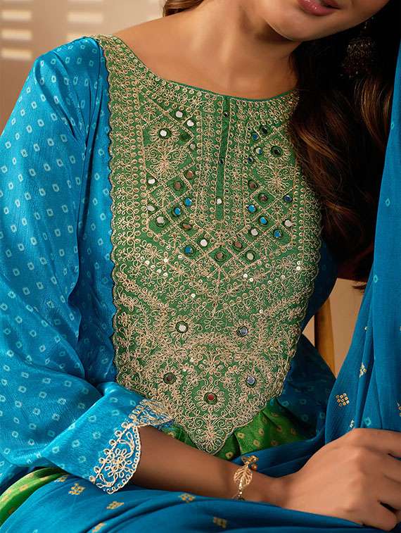 women bandhani three quarter sleeve kurta pant with dupatta set - 22253569 -  Standard Image - 5