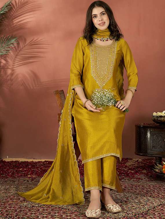 women solid with work three quarter sleeve kurta pant with dupatta set
