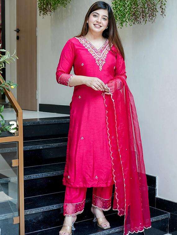 women solid with work three quarter sleeve kurta pant with dupatta set - 22253593 -  Standard Image - 3