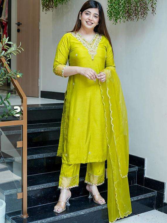 women solid with work three quarter sleeve kurta pant with dupatta set - 22253594 -  Standard Image - 3