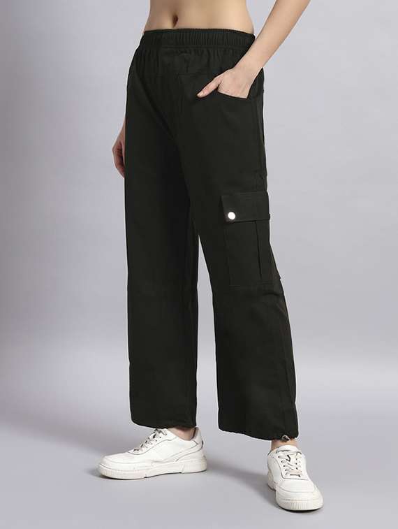 women solid mid rise parachute pants