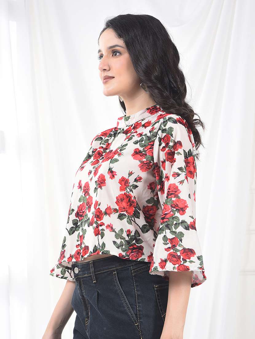 Crimsoune Club Women's Multi-color Floral Print Cropped Top - 22253806 -  Standard Image - 3