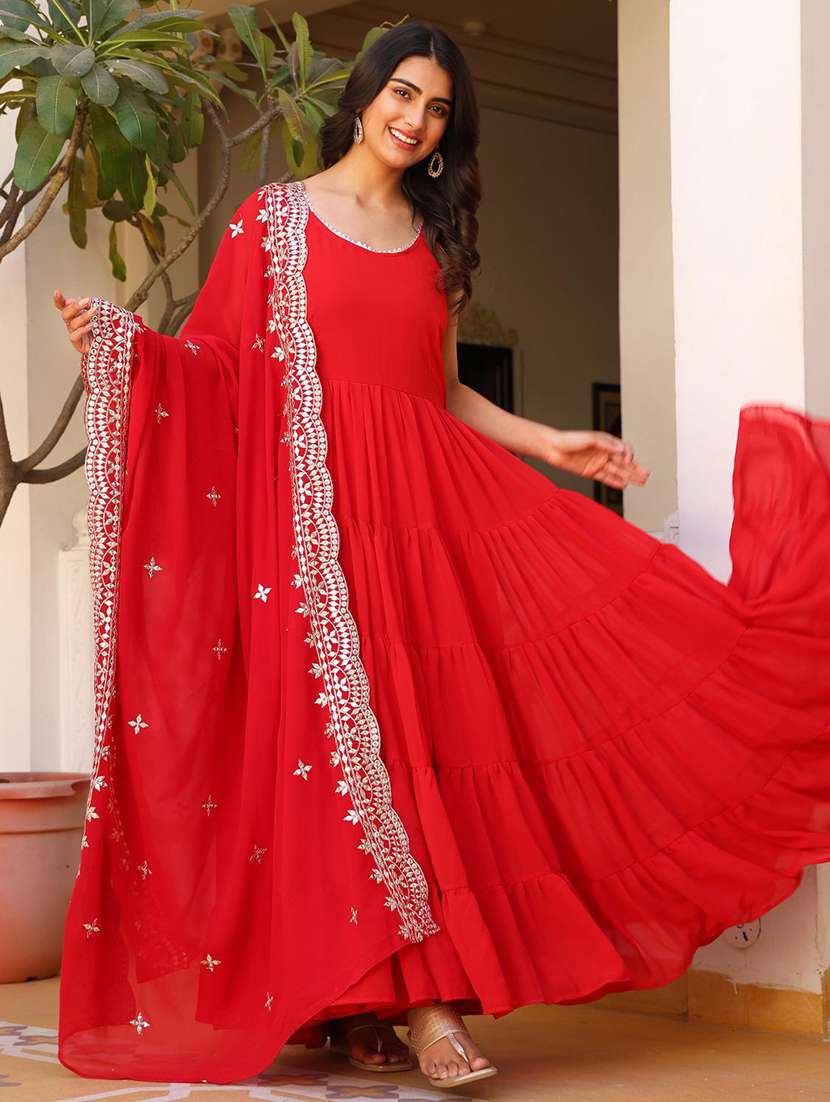 women solid shoulder strap kurta dupatta set