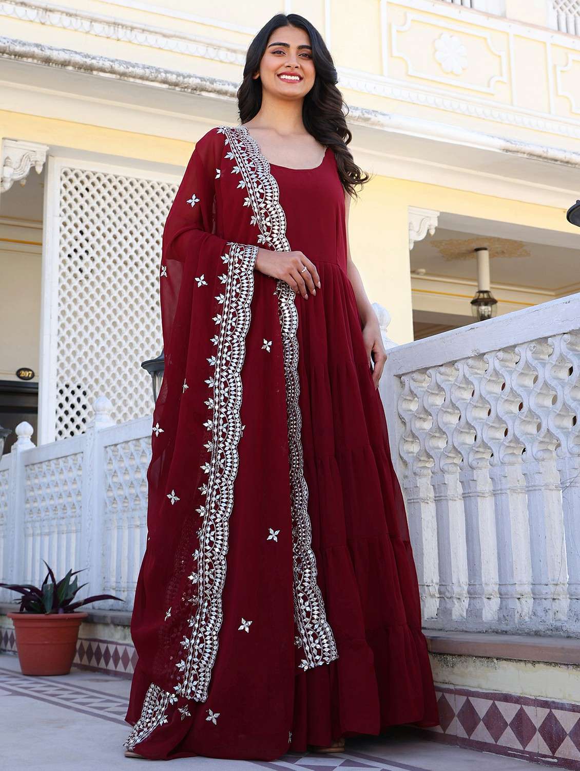 women solid shoulder strap kurta dupatta set