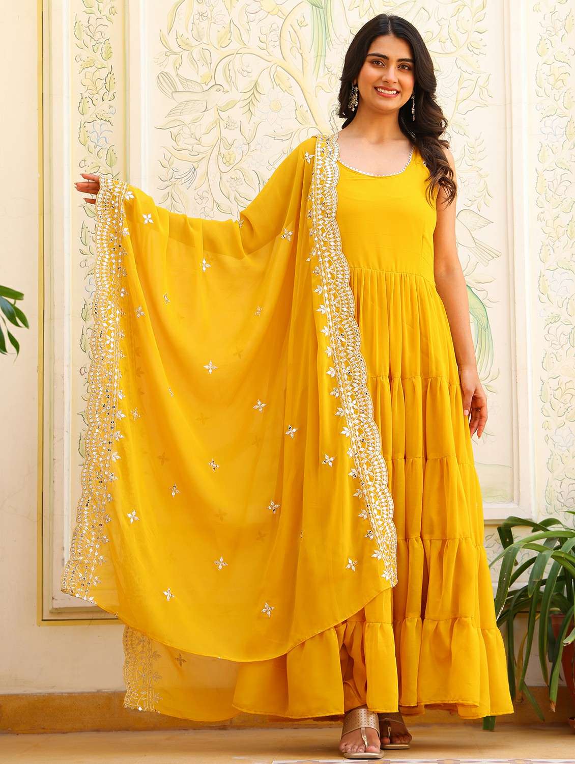 women solid shoulder strap kurta dupatta set