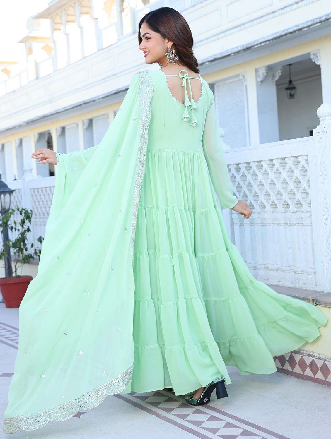 women solid long sleeve kurta with dupatta set - 22253906 -  Standard Image - 3