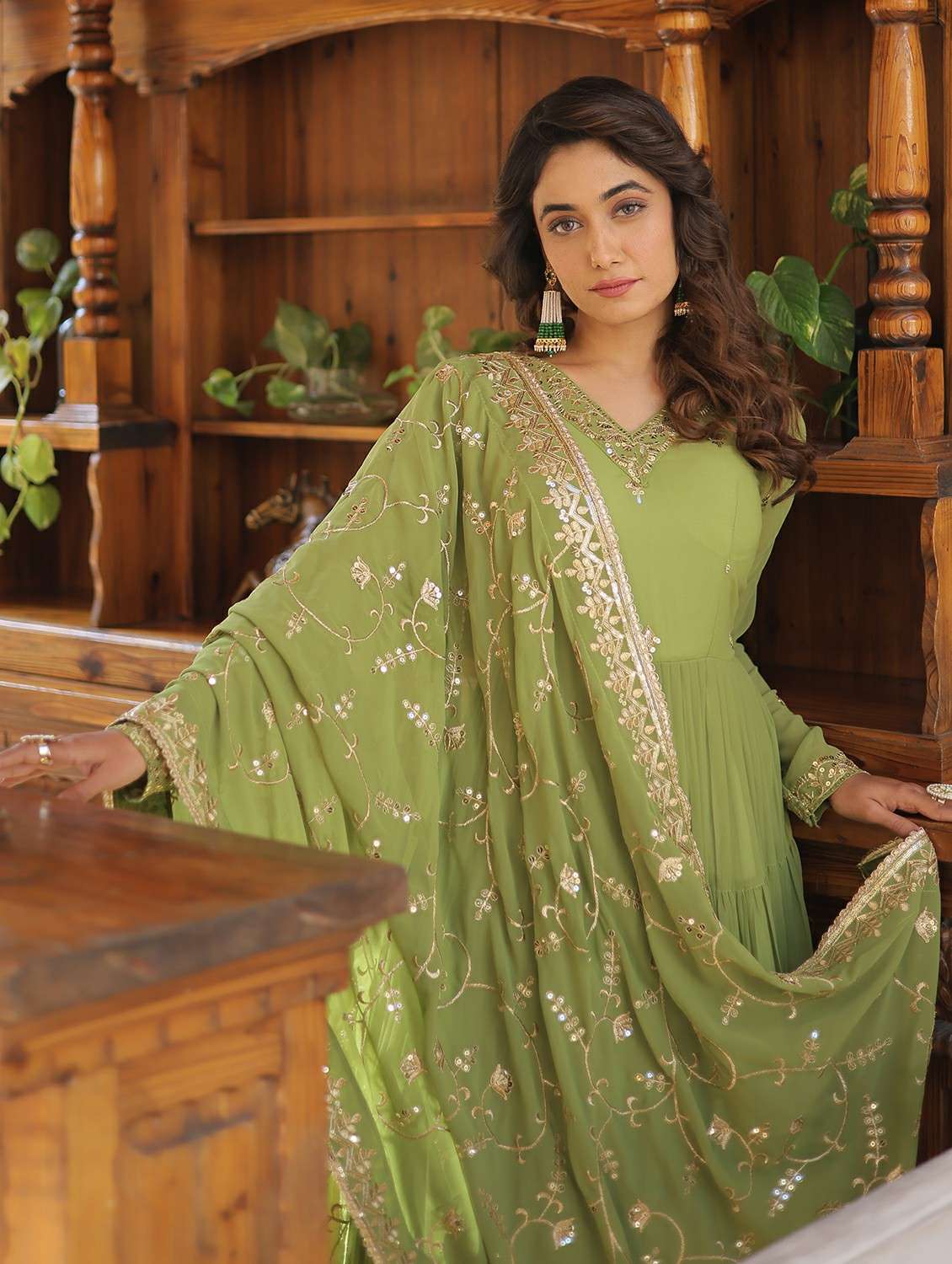 women solid with work long sleeve kurta with dupatta set - 22253939 -  Standard Image - 3