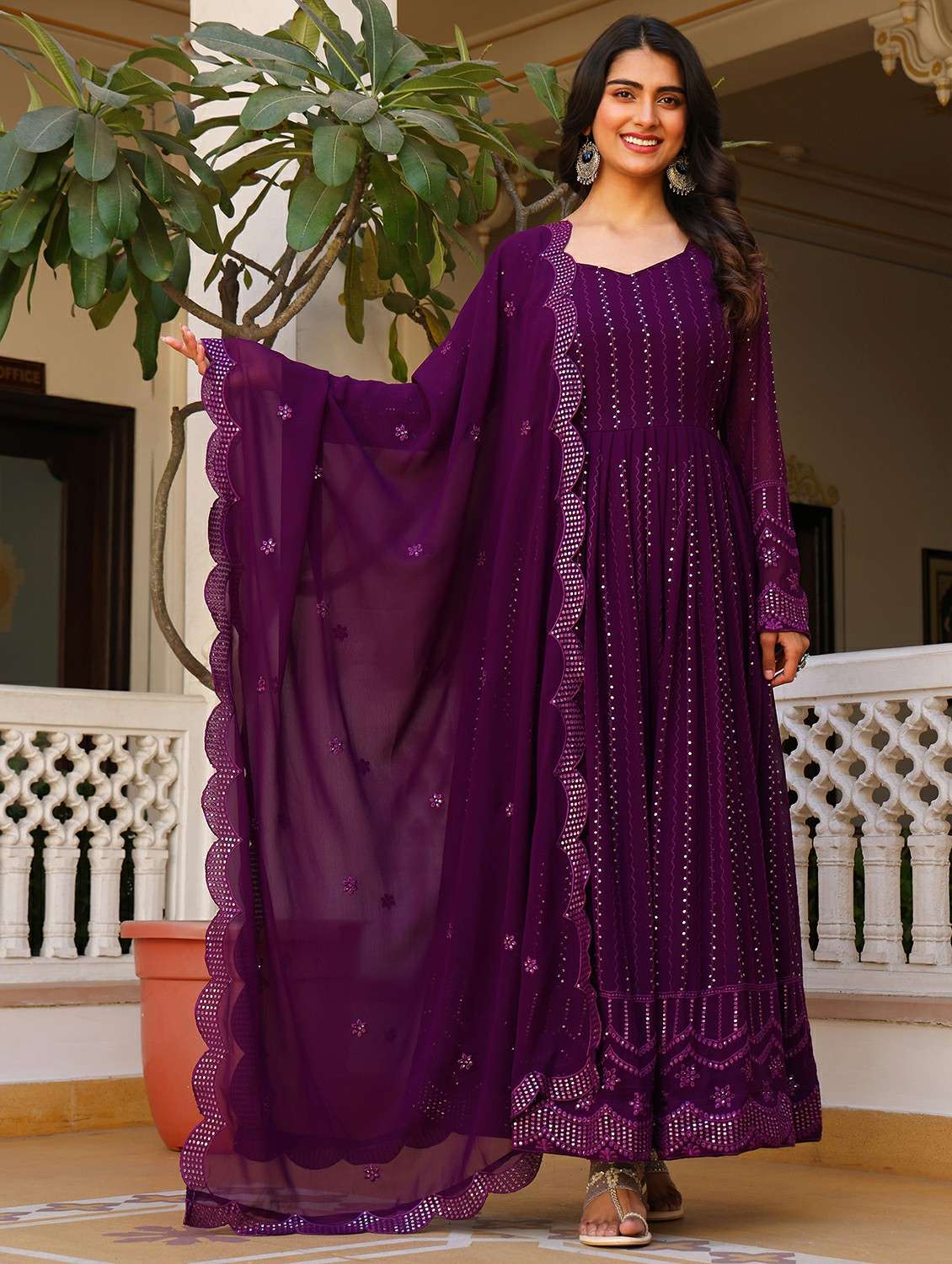 women solid with work long sleeve kurta with dupatta set