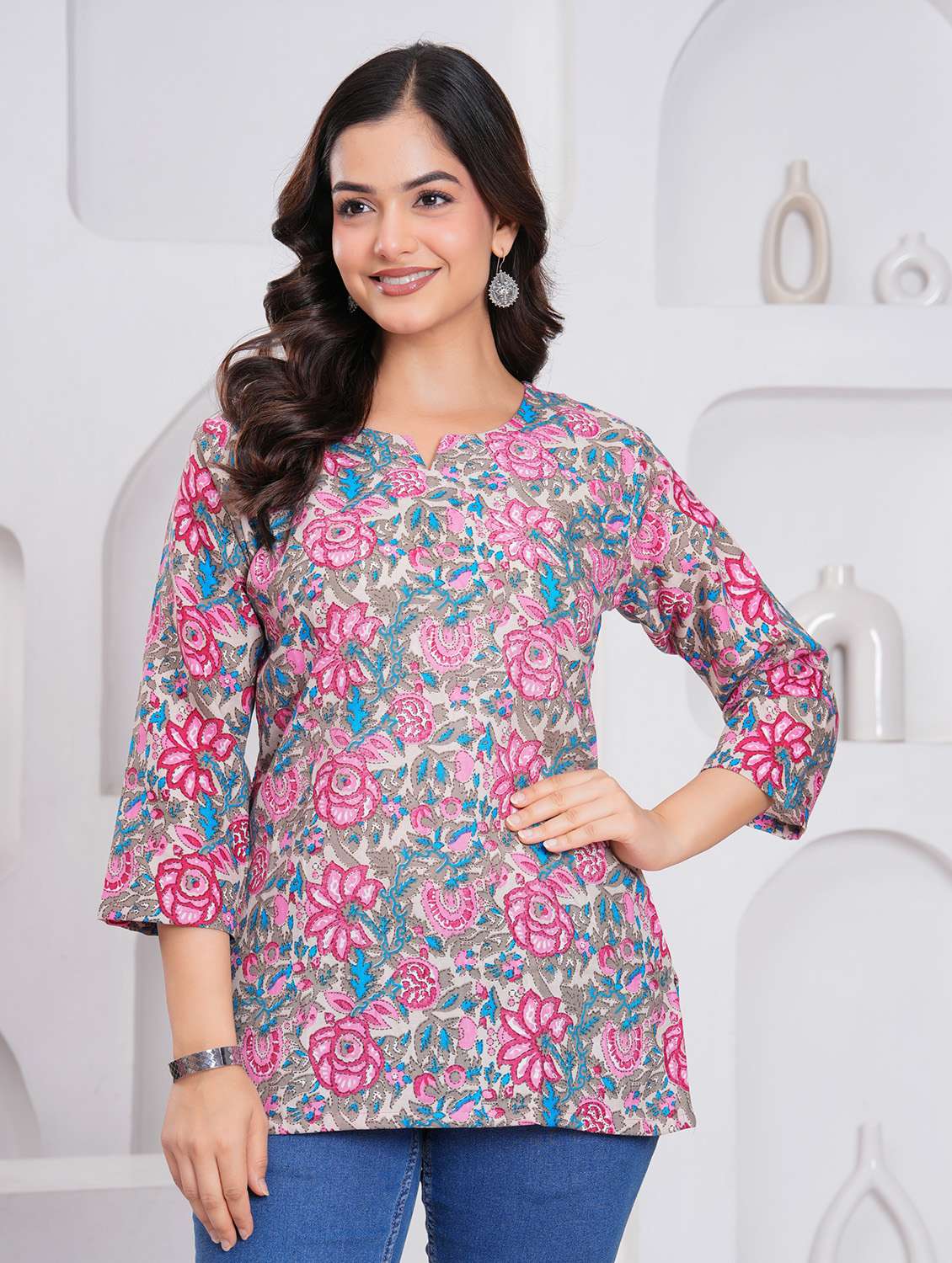 women printed three quarter sleeve straight kurti