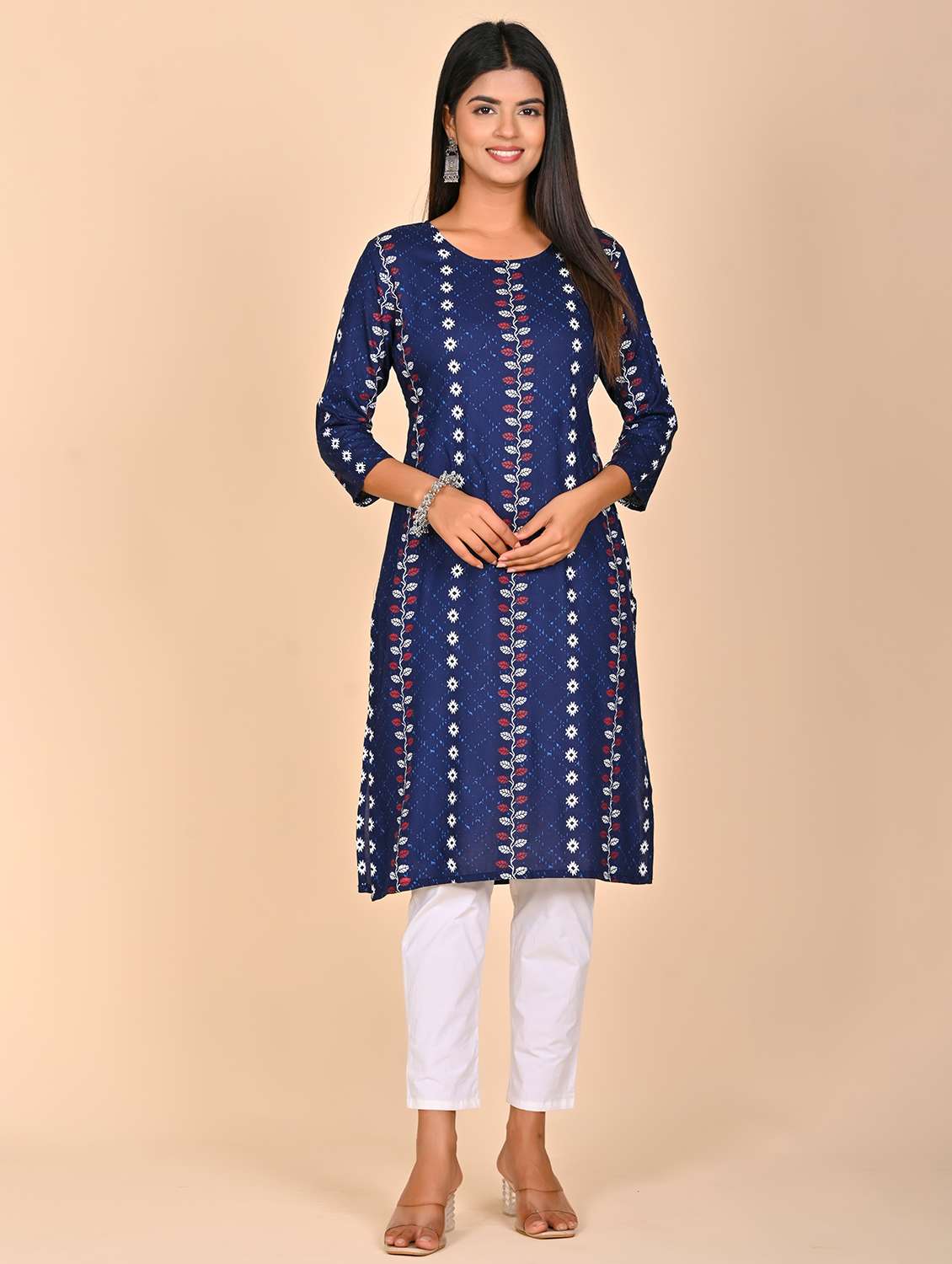 women printed three quarter sleeve kurta pant set