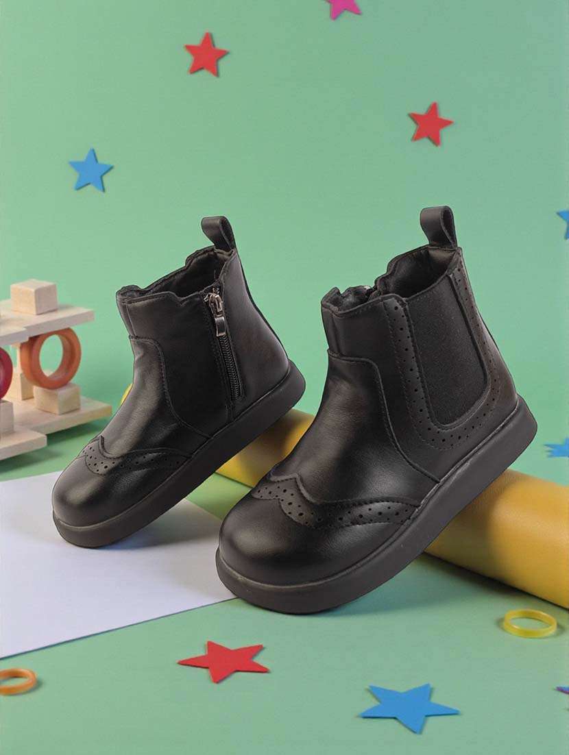 kids black solid ankle length boot