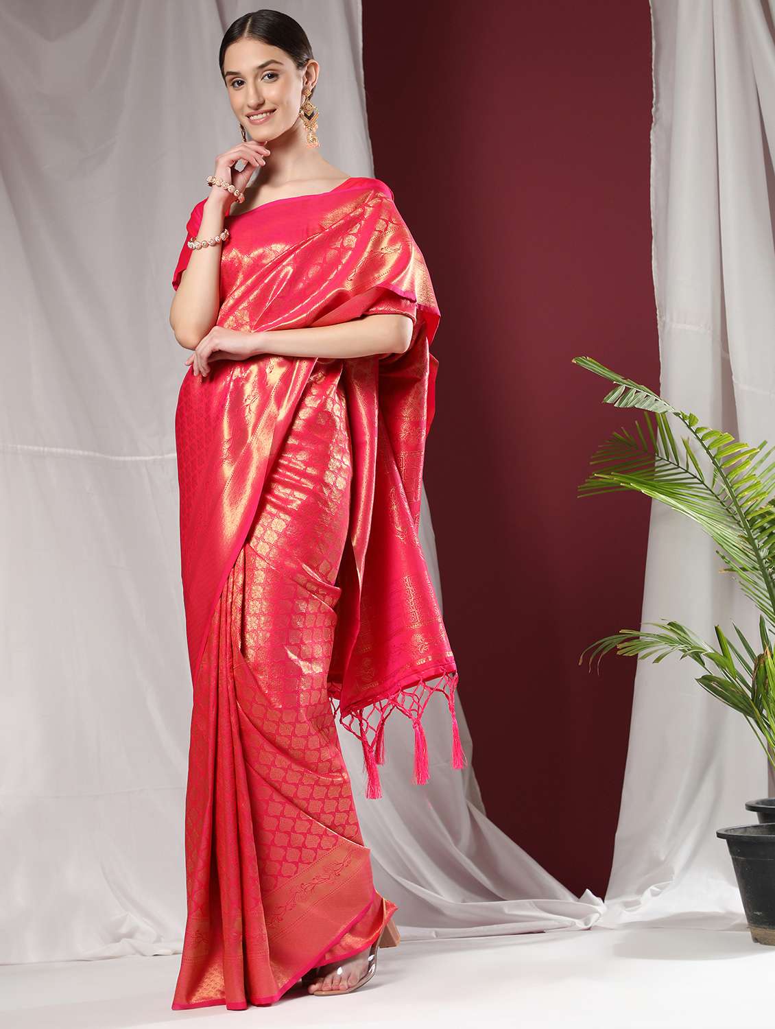 Women Self Design Banarasi Saree With Blouse - 22255556 -  Standard Image - 3