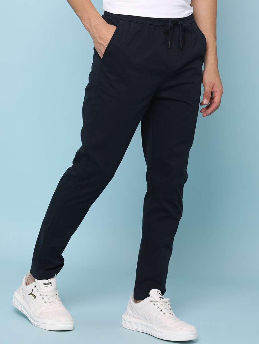 men solid mid rise chinos casual trouser