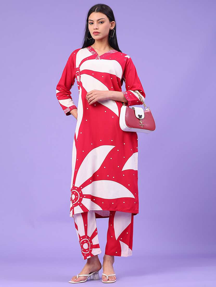 women printed three quarter sleeve kurta pant with dupatta set