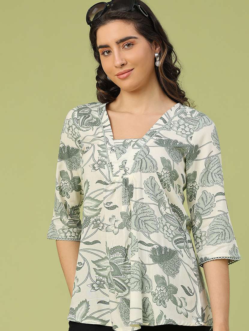 women printed three quarter sleeve a-line top