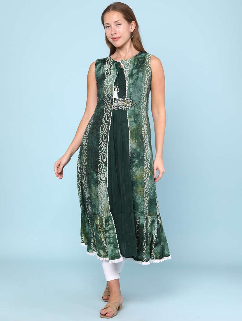 women printed sleeveless layered kurta