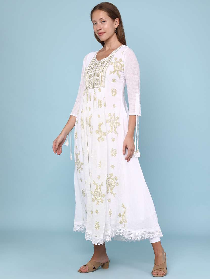women printed three quarter sleeve flared kurta - 22258658 -  Standard Image - 3