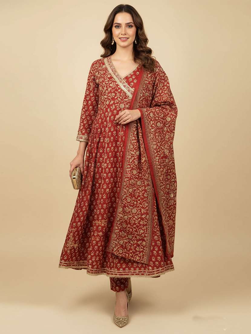 women floral three quarter sleeve kurta pant with dupatta set
