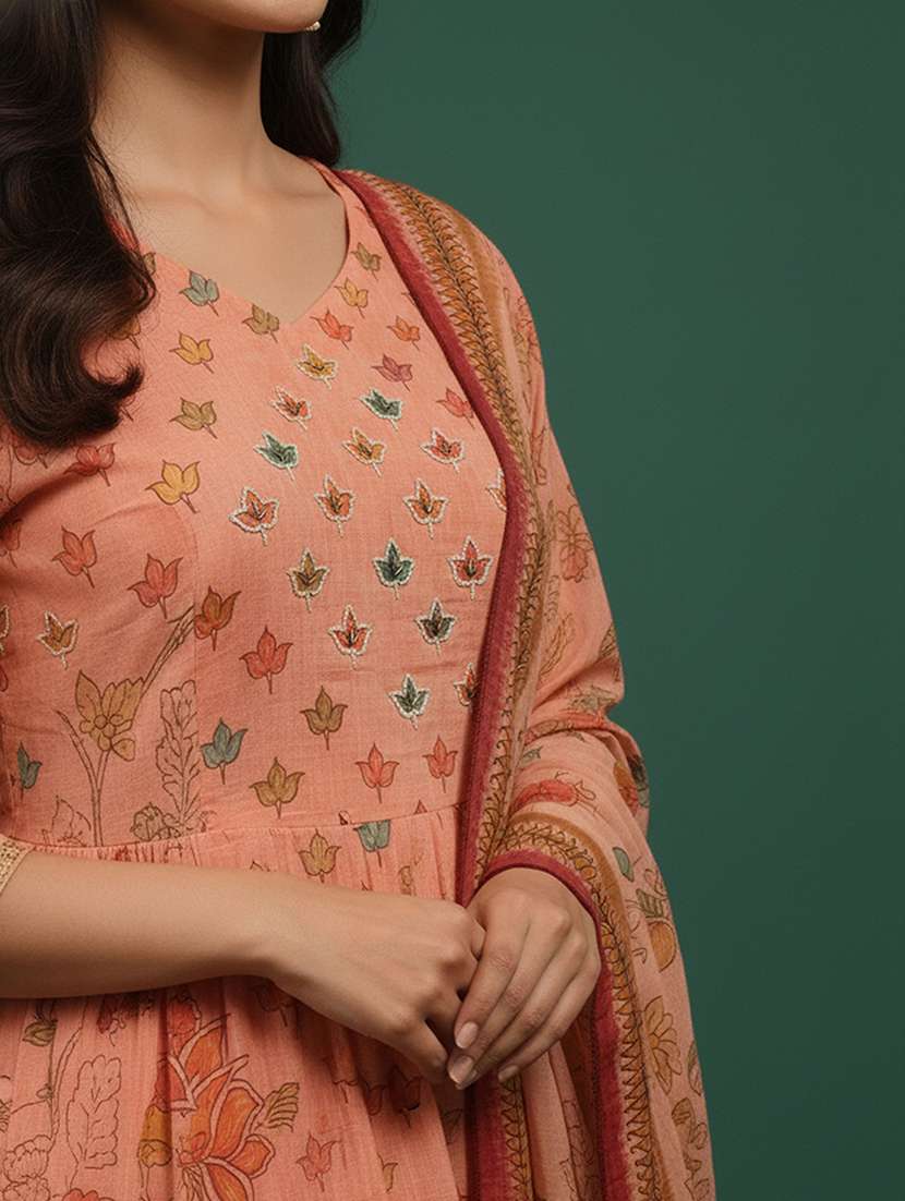 women floral three quarter sleeve kurta pant with dupatta set - 22258855 -  Standard Image - 3