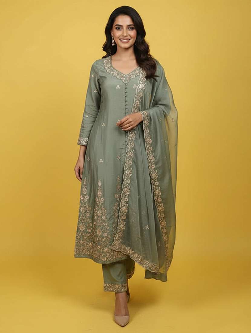 women solid with work three quarter sleeve kurta pant with dupatta set