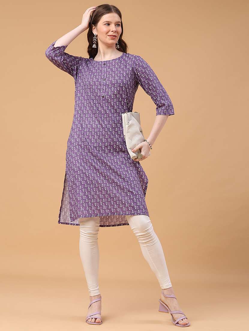 women printed three quarter sleeve straight kurta