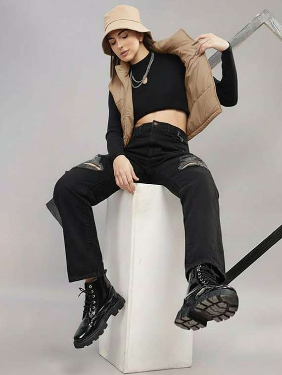 women solid sleeveless cropped puffer jacket - 22259251 -  Standard Image - 3