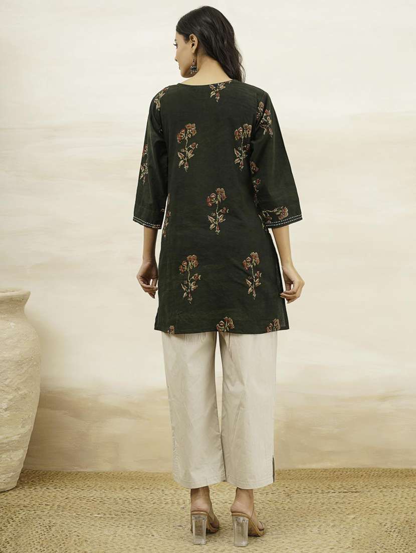 women floral printed three quarter sleeve straight kurti - 22260687 -  Standard Image - 3