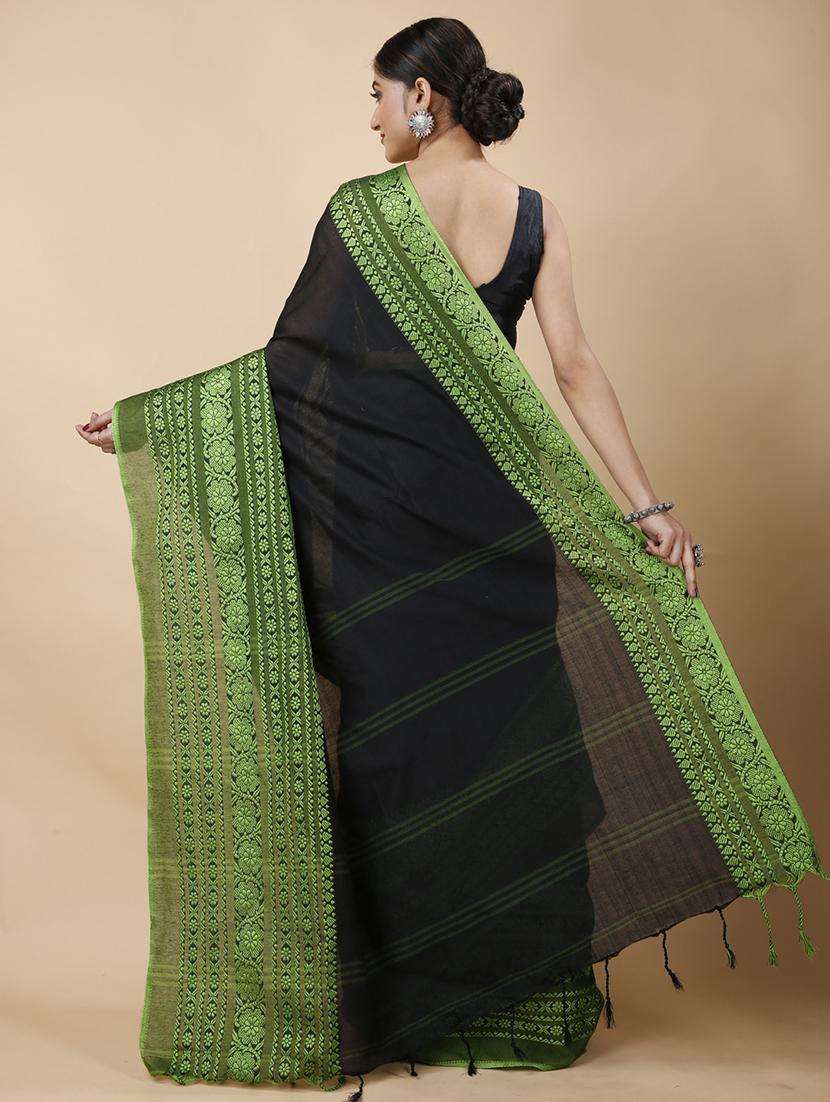 women solid with bordered handloom saree - 22260824 -  Standard Image - 3