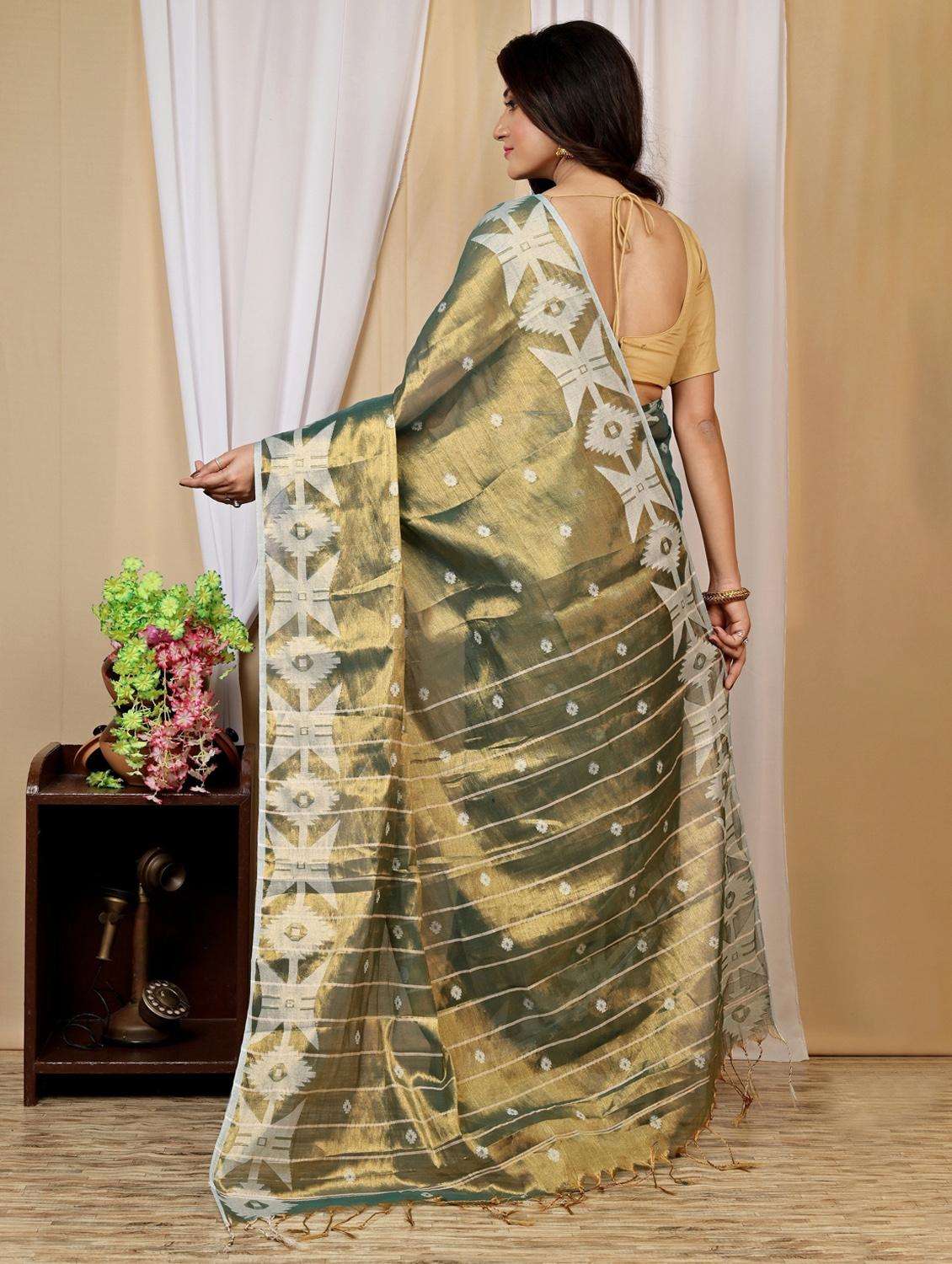 women self design handloom saree - 22261222 -  Standard Image - 3