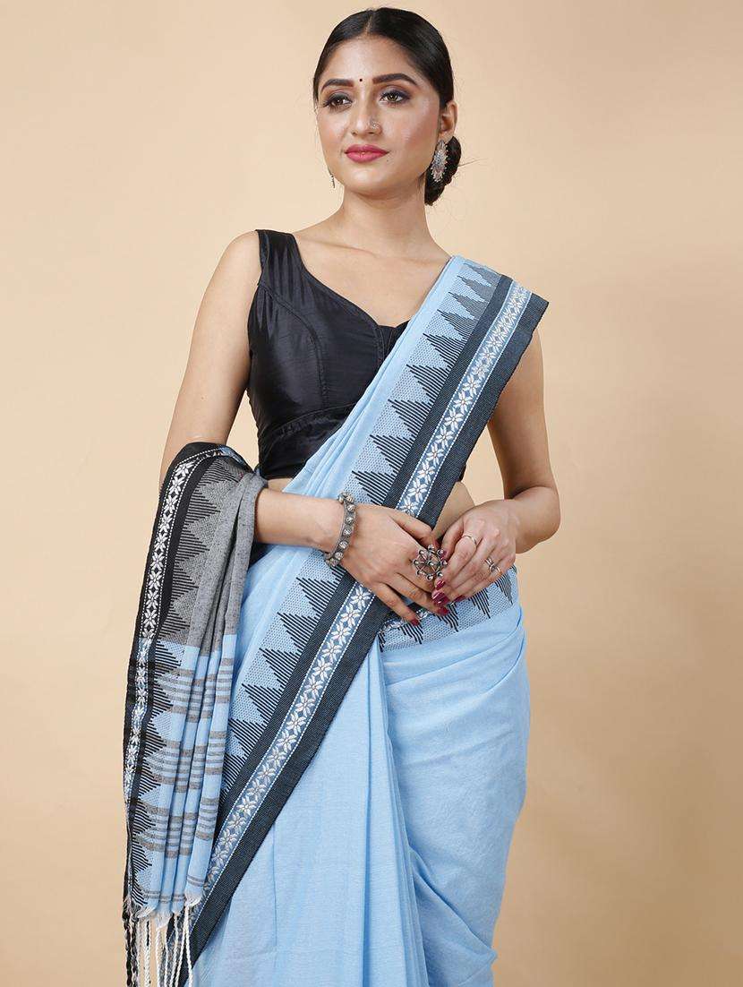 women solid with bordered handloom saree - 22261398 -  Standard Image - 3