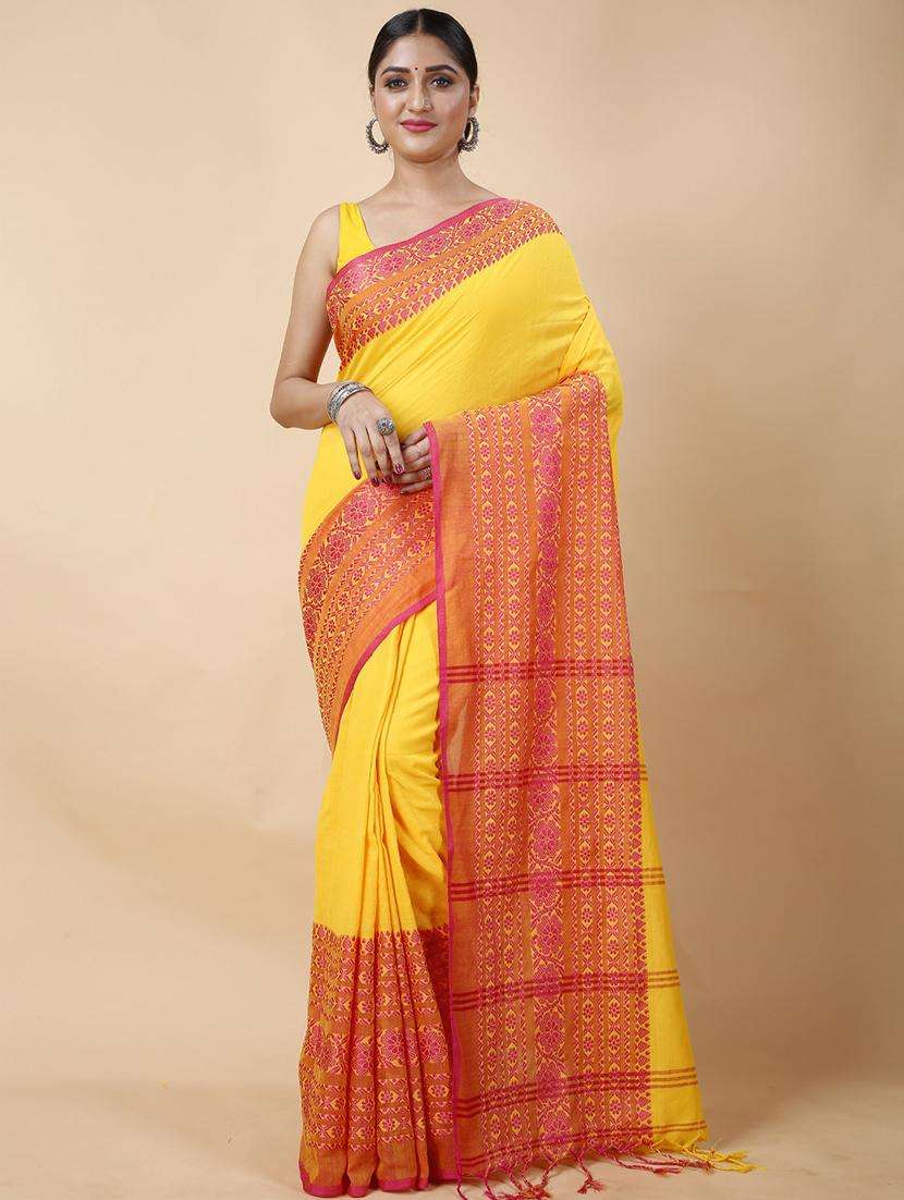 women self design handloom saree