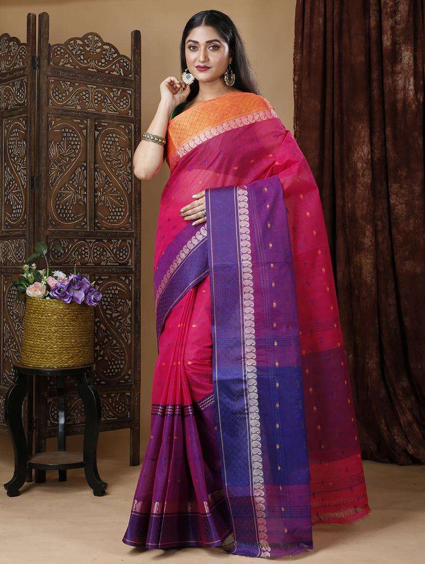 women self design handloom saree