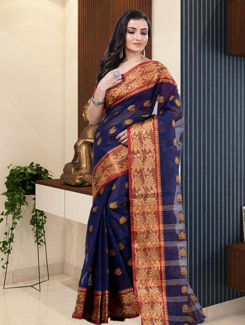 women self design handloom saree