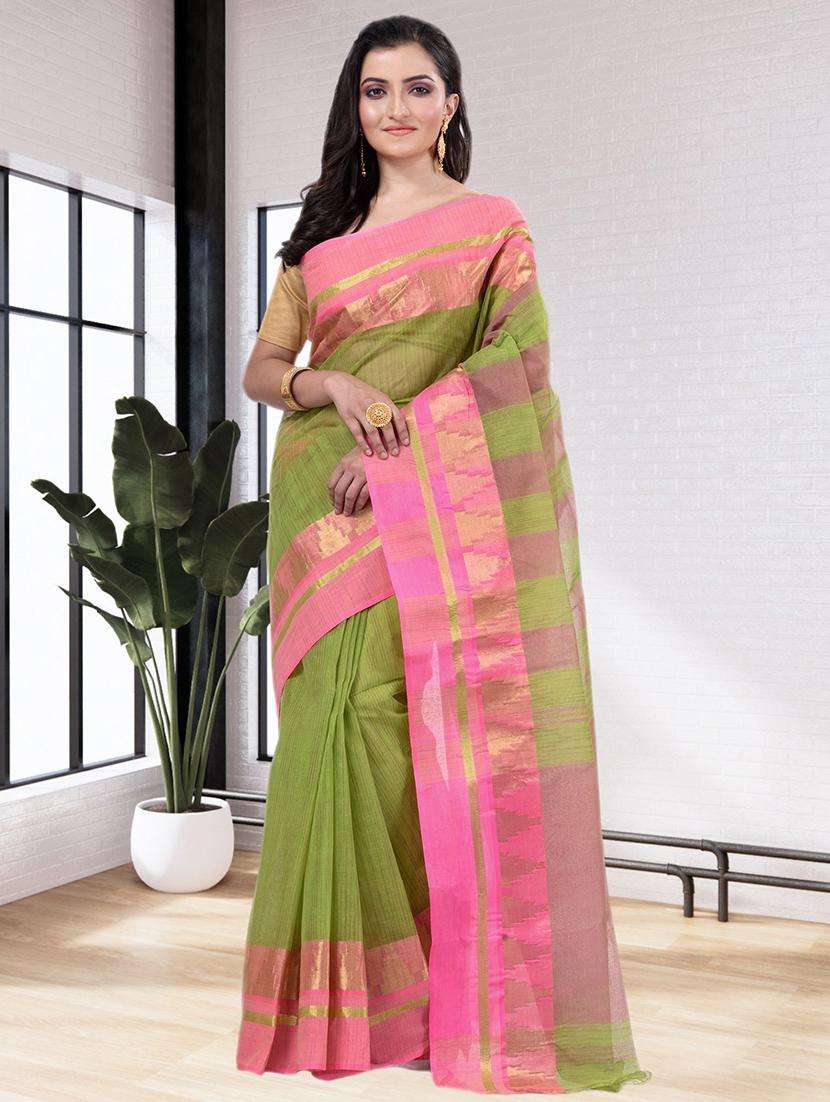 women self design handloom saree with blouse