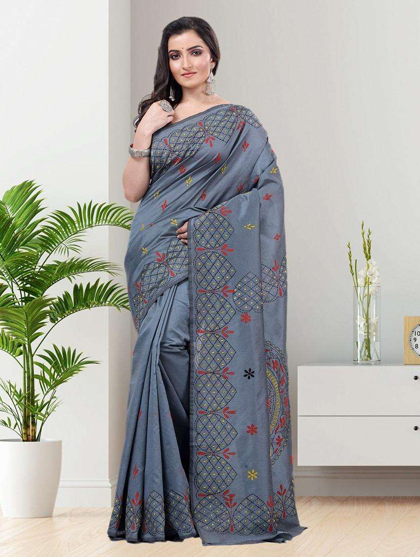 women solid with work handloom saree with blouse
