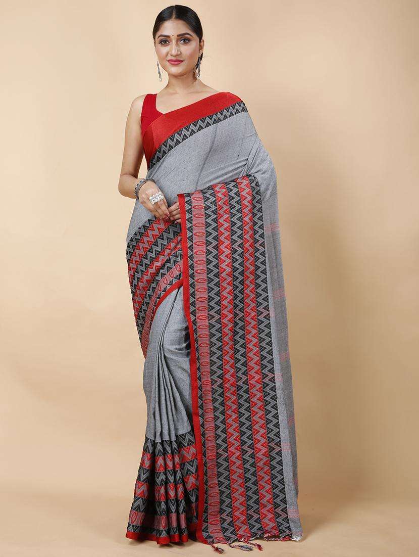 women self design handloom saree with blouse