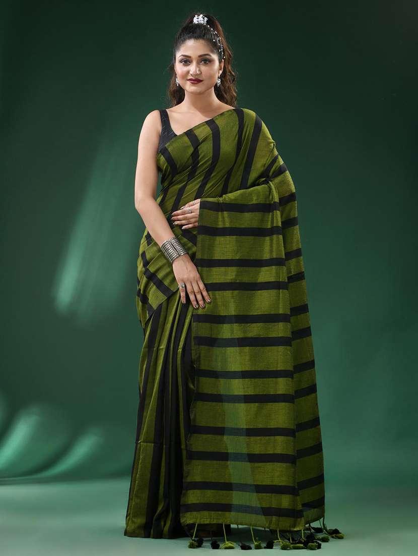 women striped handloom saree