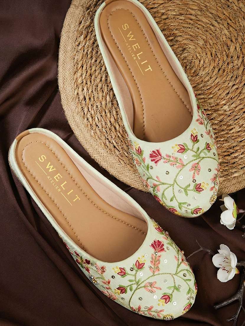 women embroidered flat mules