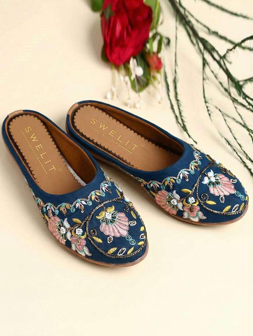 women embroidered flat mules
